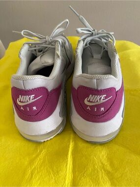 Girls Nike Air Max Sneakers size US 5